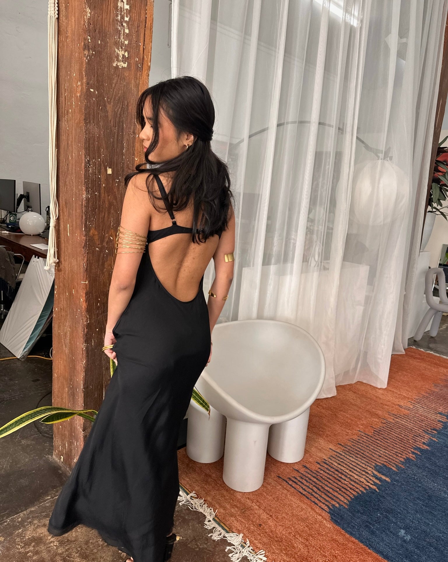 【関税込み】BEC + BRIDGE ブラック Joelle マキシワンピース Black Joelle Maxi Dress by BEC + BRIDGE on Sale