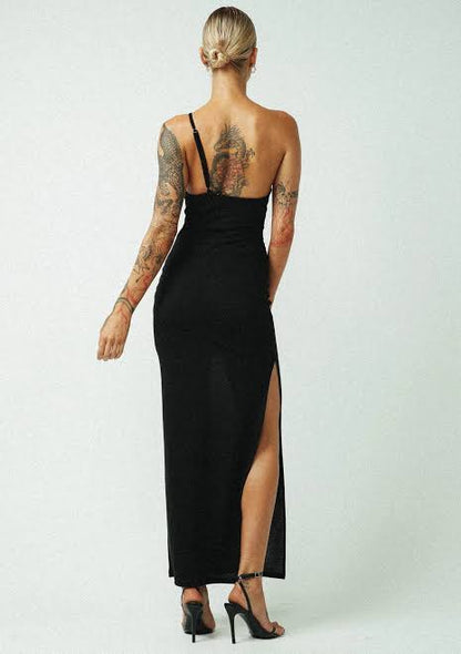Claudia Maxi